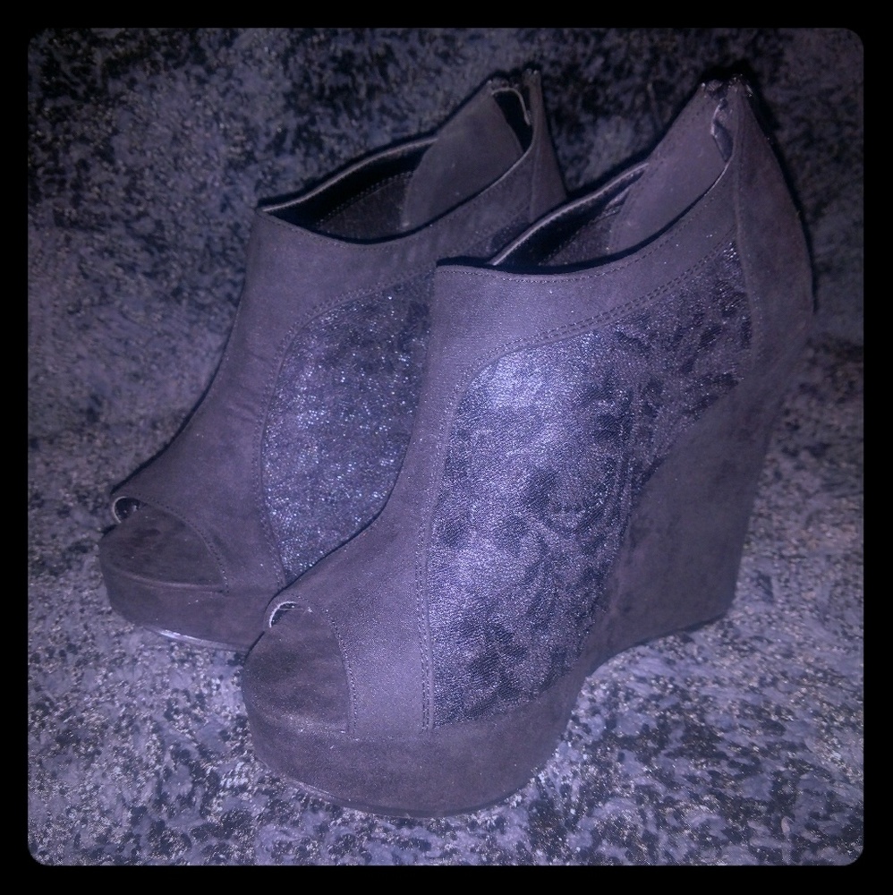 New With Sticker Torrid Bootie